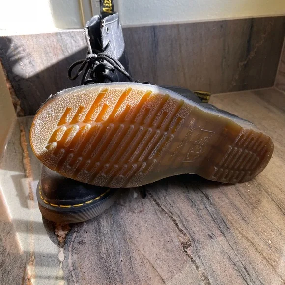 Martens Shoes Like New Dr Martens 46 Original Smooth